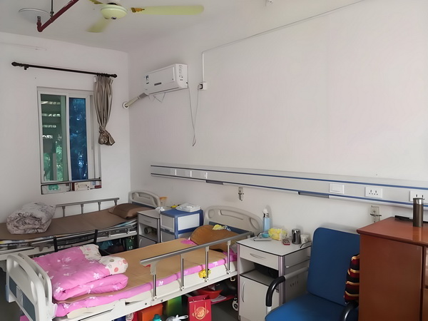 异界之雄建霸业